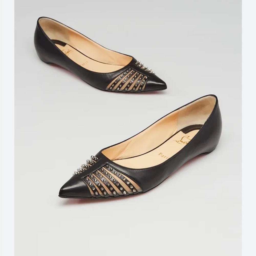 CHRISTIAN LOUBOUTIN
Black Leather Bareta Pointed-Toe Flats Size